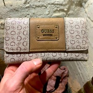 Guess Women’s Wallet